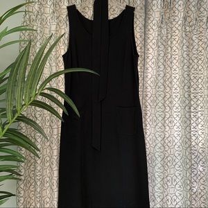 Ann Taylor 🎹⚫️♥️ warm dress